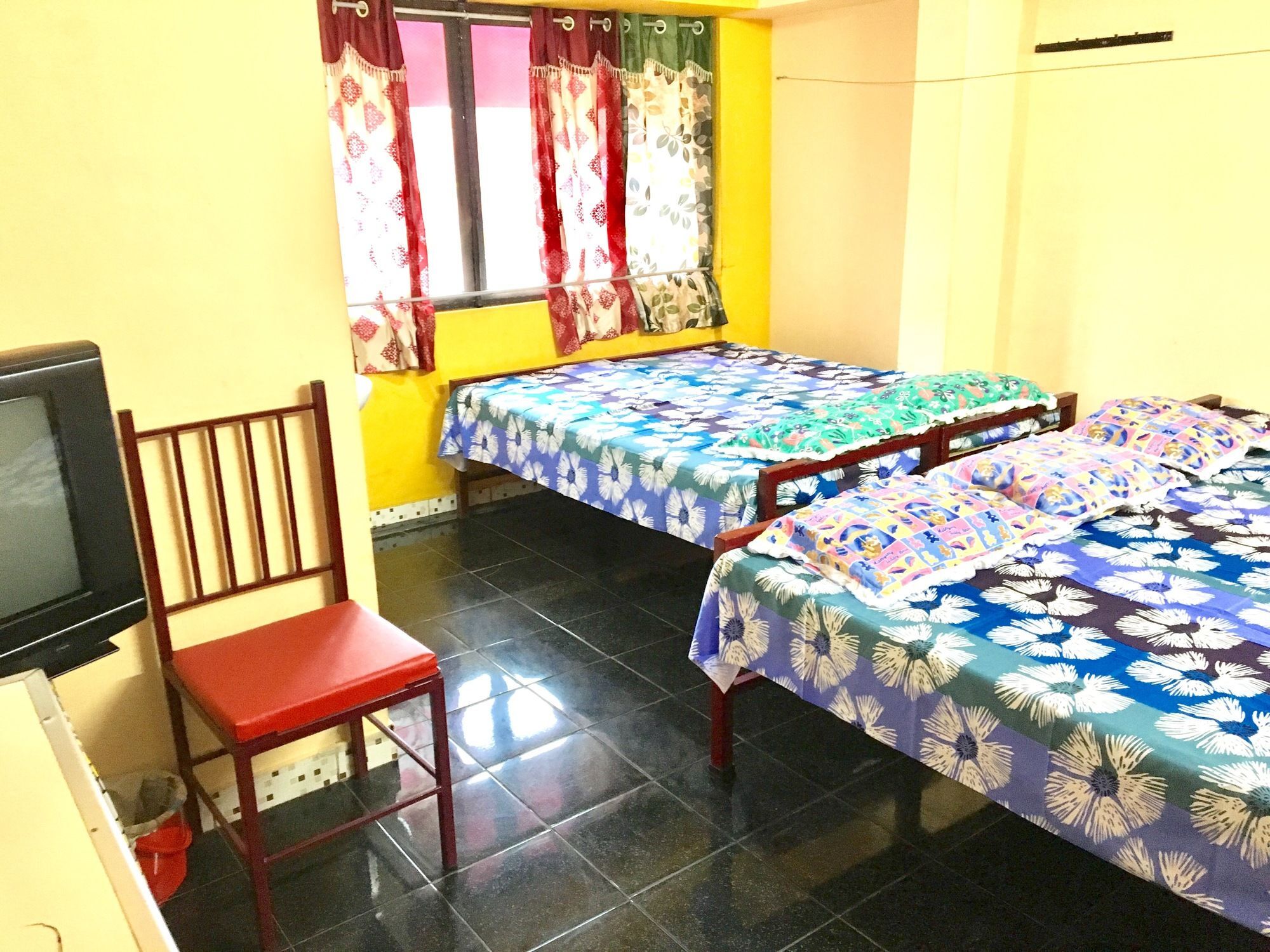 Pleasant Inn Kochi Exteriör bild